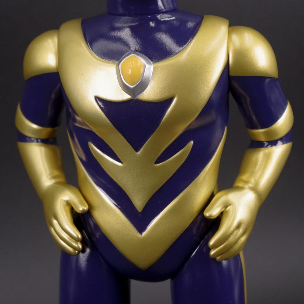 ソフビ/M78Toys/ウルトラマンゼアス/ウルトラマンシャドー｜墓場