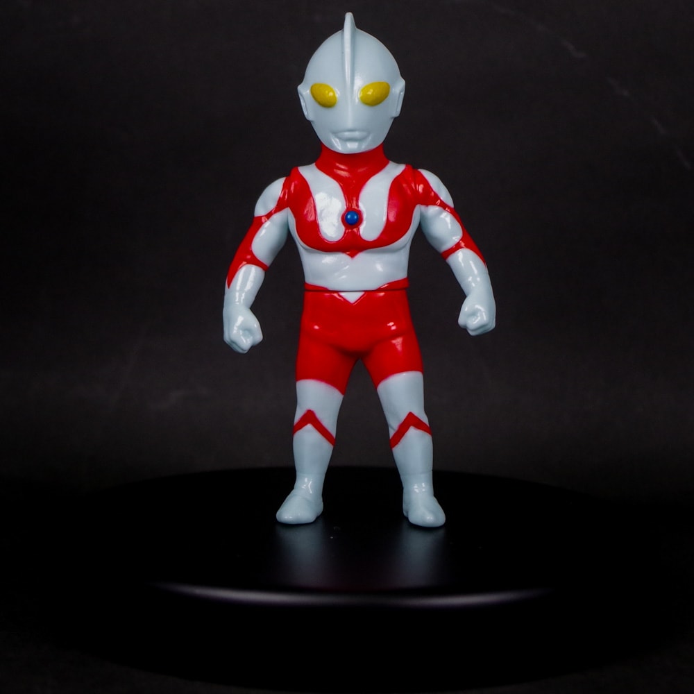 ウルトラマン　82cm レトロ　フィギア　ソフビ　巨大 MAX TOY マックストイ/ソフビ/ウルトラマン/レトロポップVer.｜墓場の