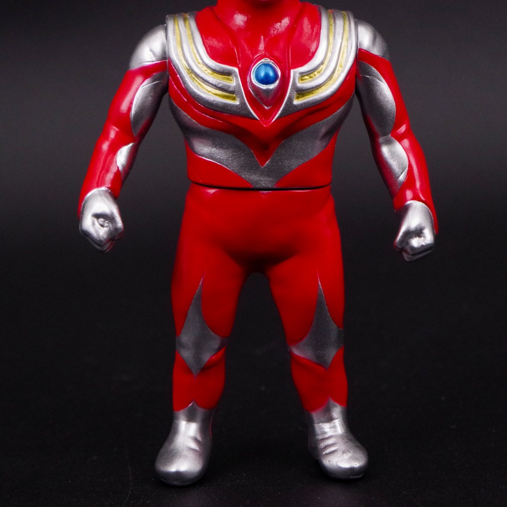 ソフビ/MAX TOY マックストイ/ウルトラマンティガ(パワータイプ)｜墓場