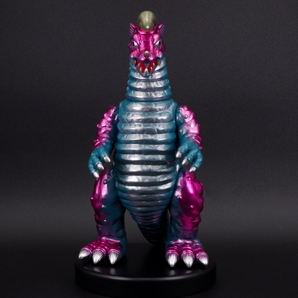 ソフビ/M78Toys/帰ってきたウルトラマン/ブラックキング｜墓場の