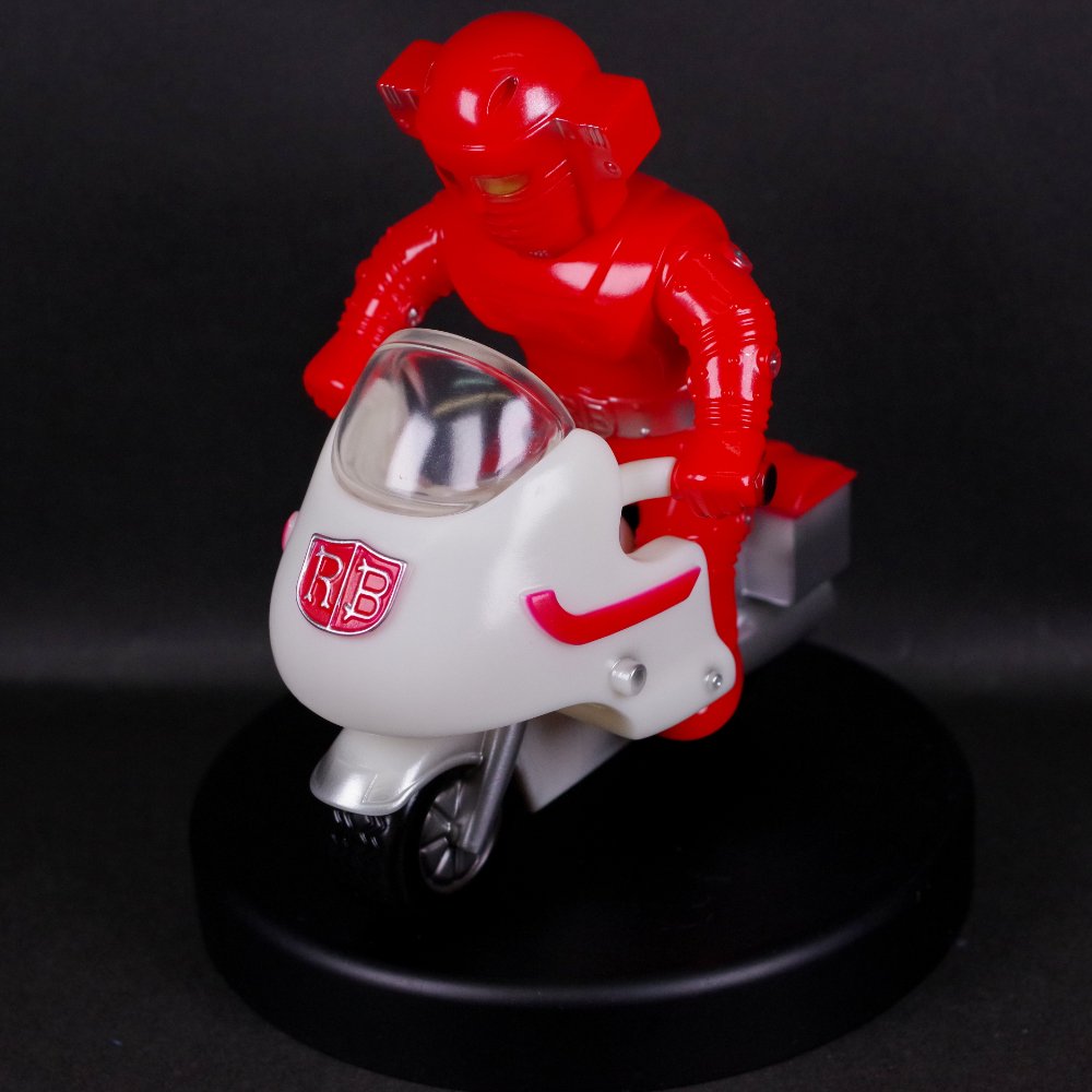 ソフビ/MonsterMindToys/レッドバロン バイク(蓄光)｜墓場の画廊ONLINE