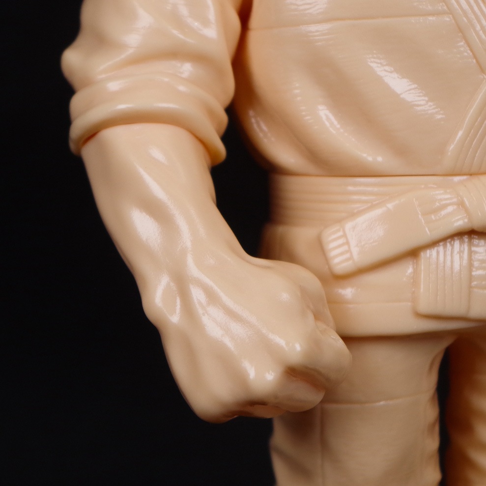 **読様 グラップラー刃牙 烈海王ソフビ レッドシャーク　バキ道範馬刃牙 Amazon.co.jp: 烈海王 ソフビ 刃牙展 レッドシャーク RED SHARK