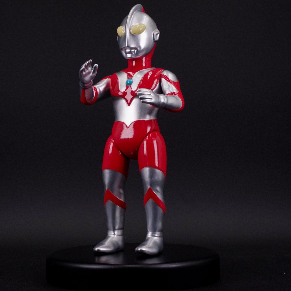 全長45㌢　ウルトラマンソフビ人形 ソフビ/M78Toys/ウルトラマン(墓場の画廊 限定Ver.)｜墓場の画廊ONLINE