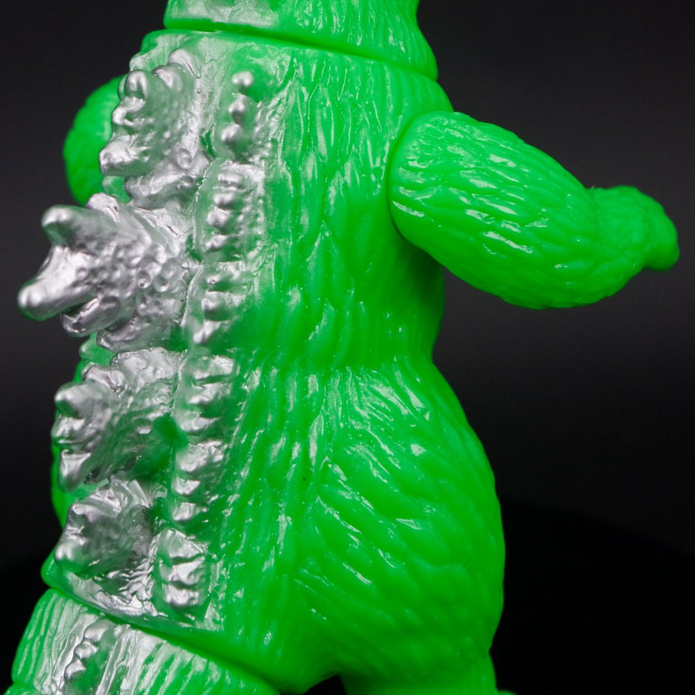 サンガッツ本舗 XXX-LA 新品未開封品 デッドリースキン ソフビ ソフビ/サンガッツ本舗/怪獣総進撃シリーズA/蛍光カラー｜墓場の画廊