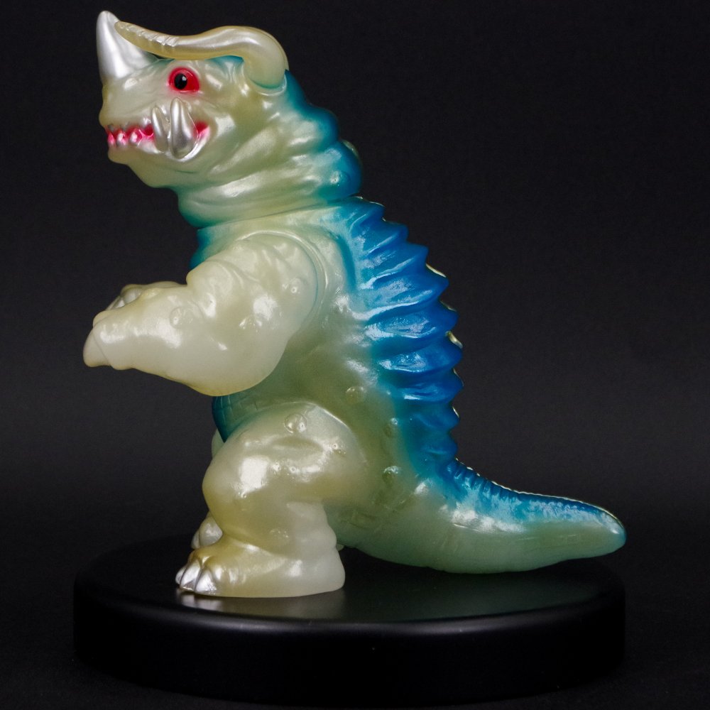 ソフビ/U.S.TOYS/ウルトラマン/SB DXネロンガ｜墓場の画廊ONLINE STORE