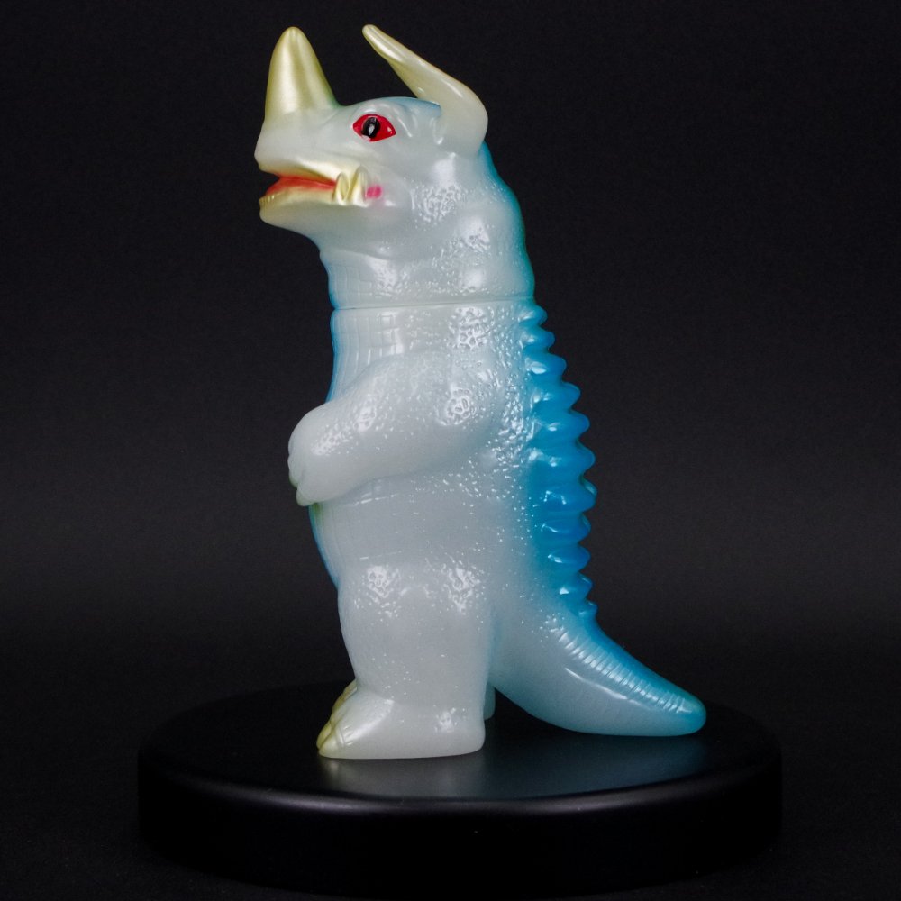 ソフビ/U.S.TOYS/ウルトラマン/SBネロンガ｜墓場の画廊ONLINE STORE