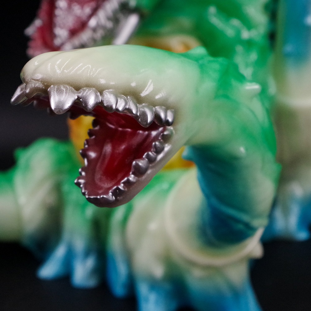 ソフビ/Chang Chang Toy/ゴジラ/ビオランテ/蓄光｜墓場の画廊ONLINE STORE