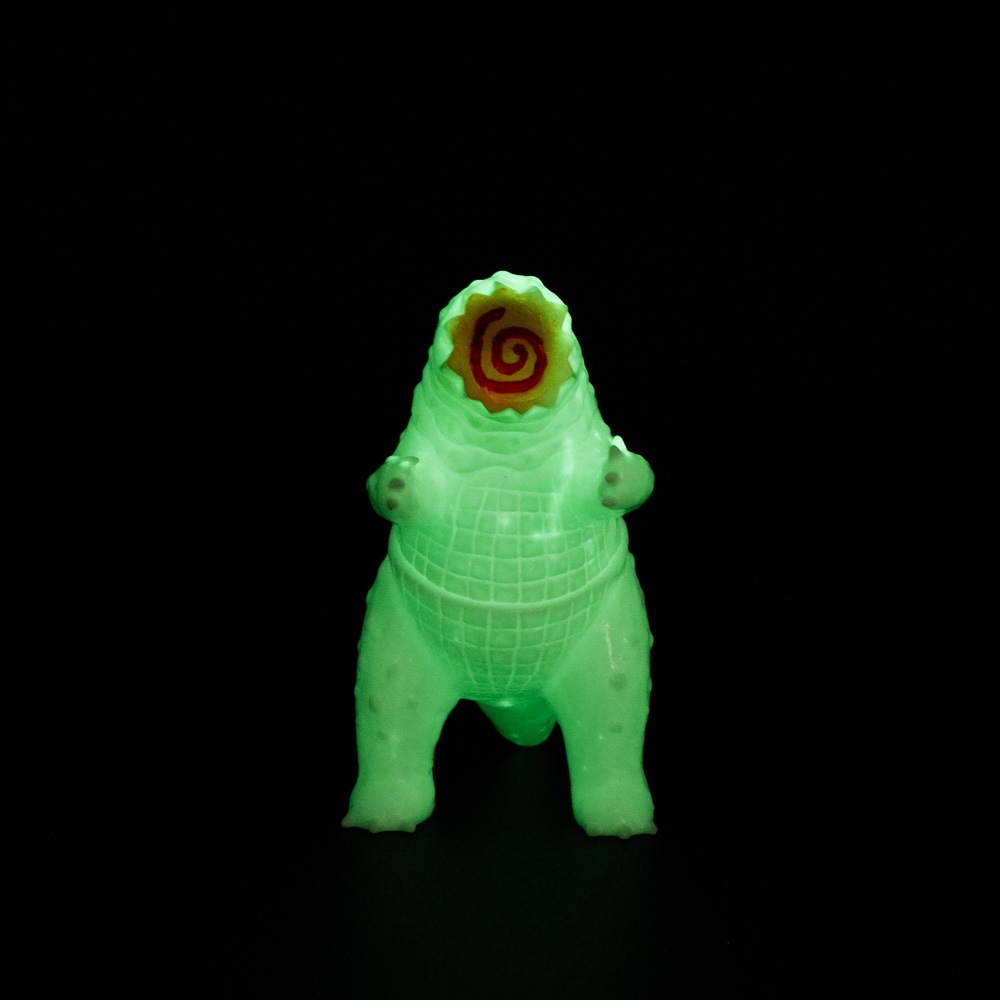 アマプロ ソフビ ミニナルトン 蓄光 ソフビ/アマプロ/ミニ ナルトン/蓄光｜墓場の画廊ONLINE STORE