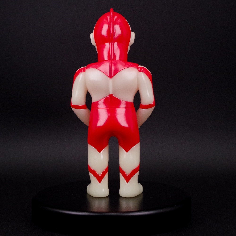 ソフビ/MEOWWWTHRA/ウルトラマン/蓄光｜墓場の画廊ONLINE STORE