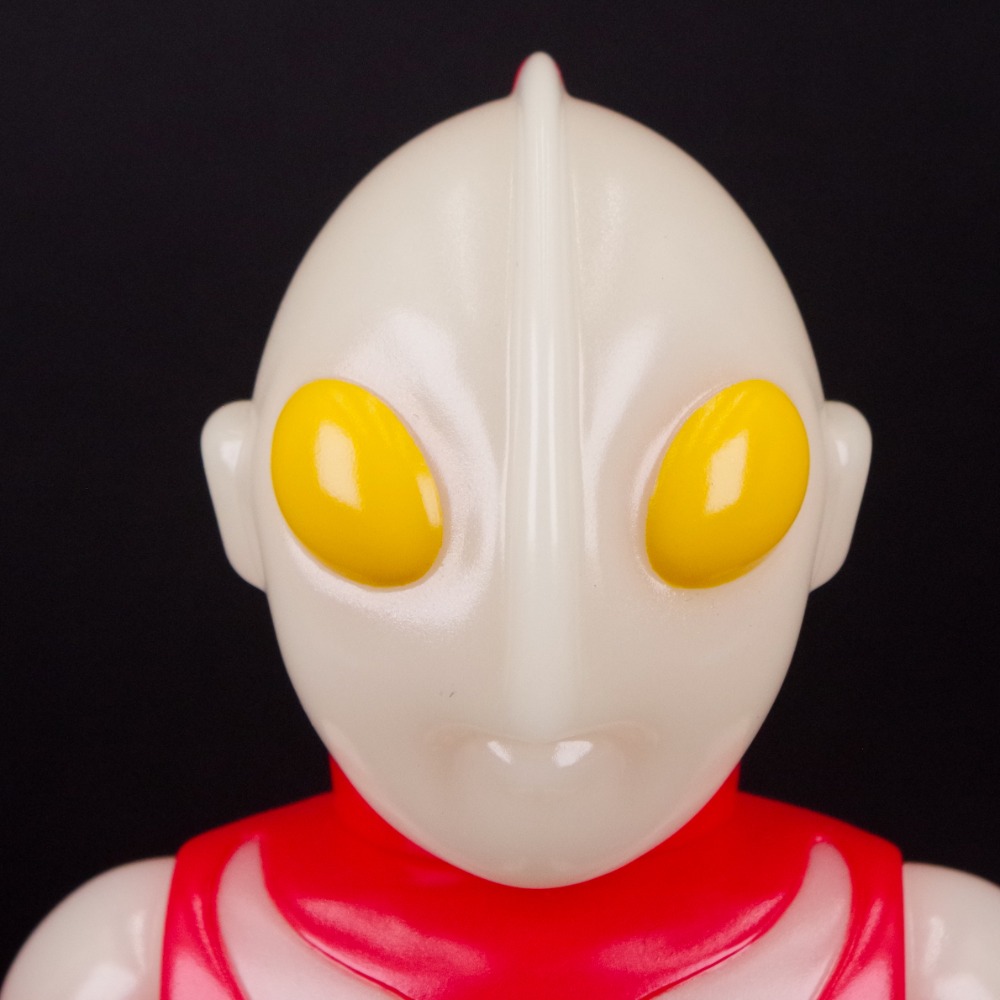 ソフビ/MEOWWWTHRA/ウルトラマン/蓄光｜墓場の画廊ONLINE STORE