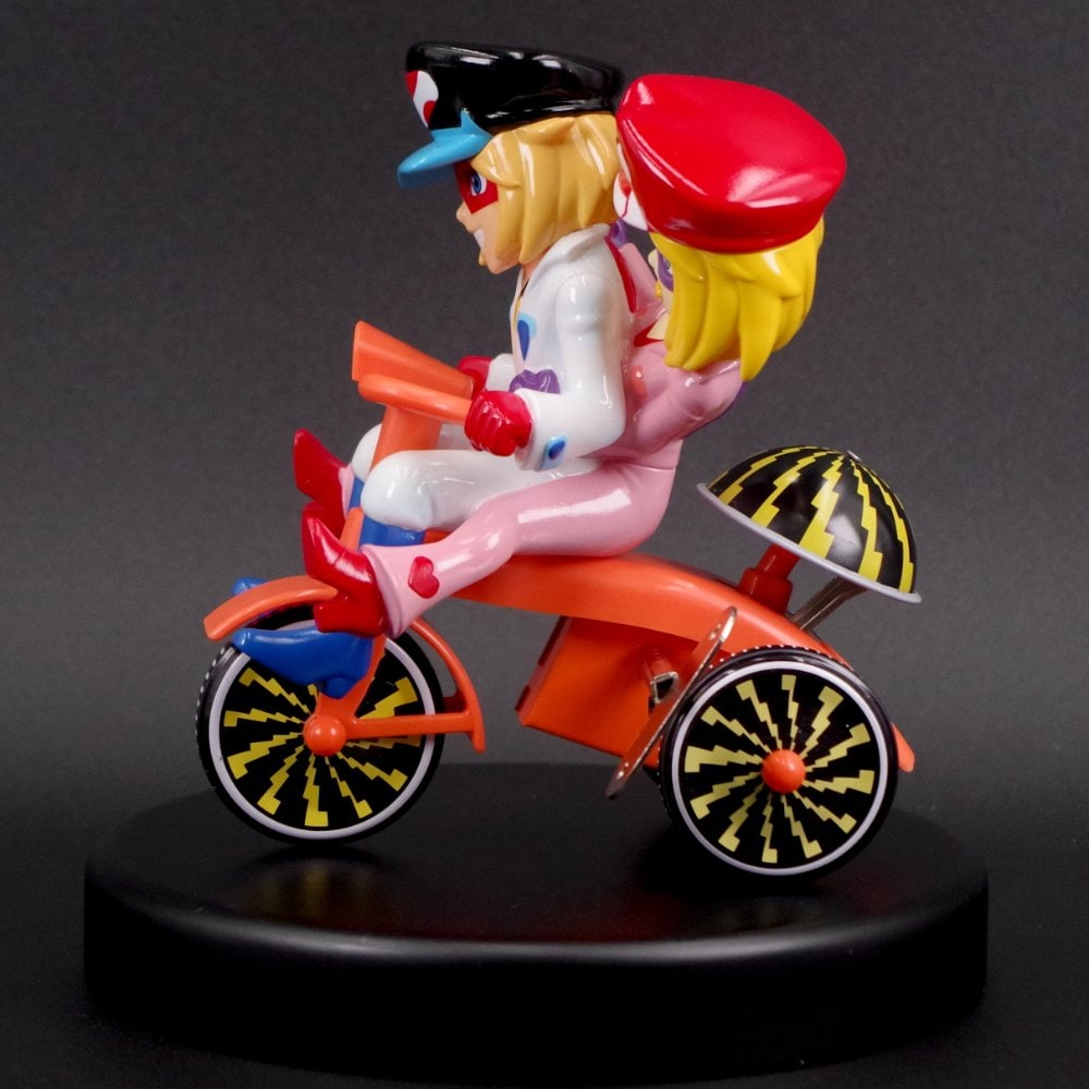 Kaiju Oneのソフビ ヤッターマン1号・2号三輪車です。