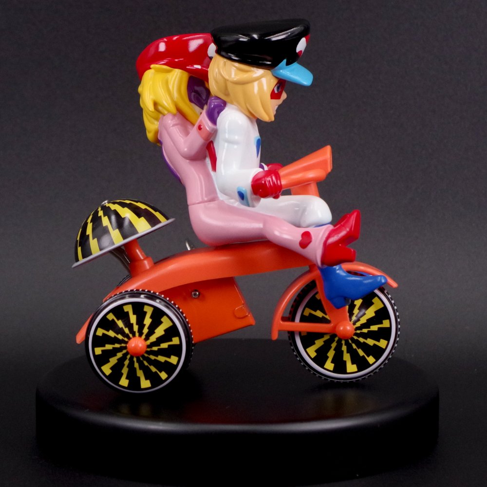 Kaiju Oneのソフビ ヤッターマン1号・2号三輪車です。