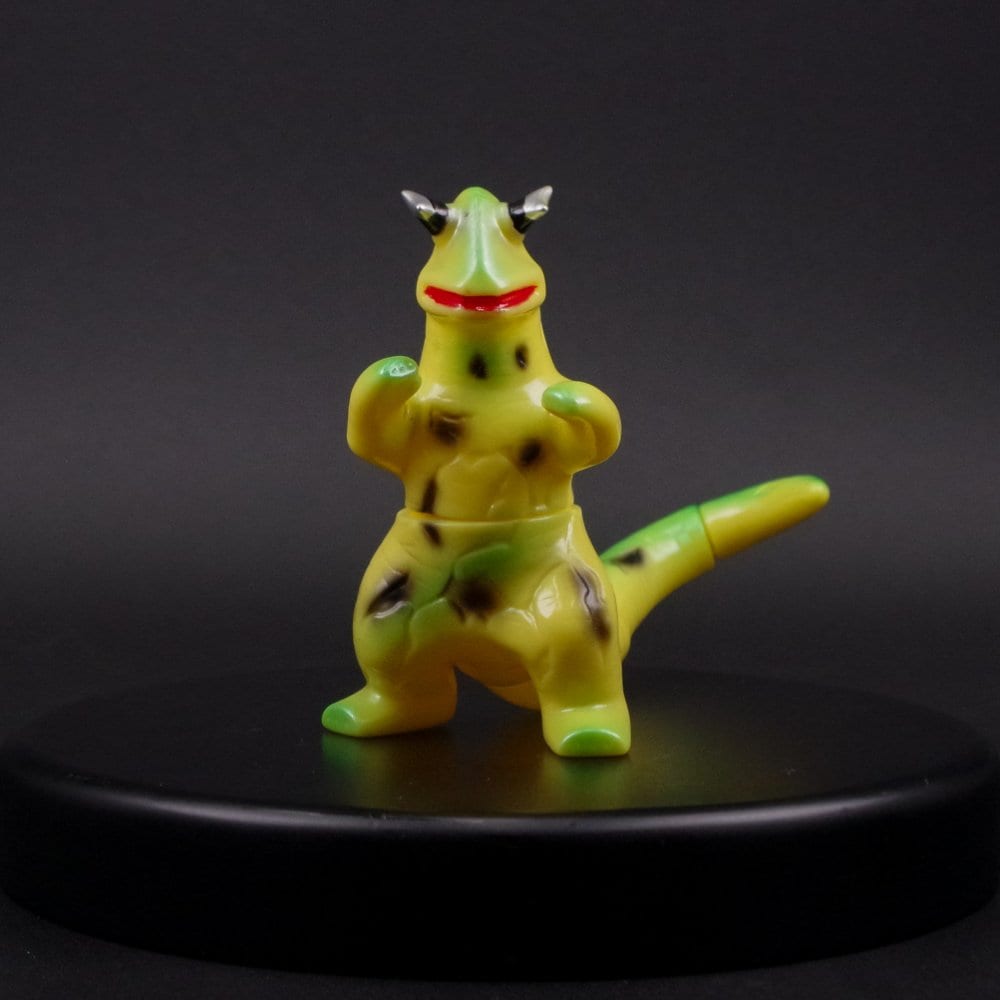 ソフビ/U.S.TOYS ユーエストイズ/ウルトラセブン/BBエレキング｜墓場の