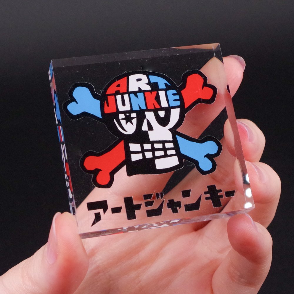 ART JUNKIE/ロゴアクリルブロック｜墓場の画廊ONLINE STORE