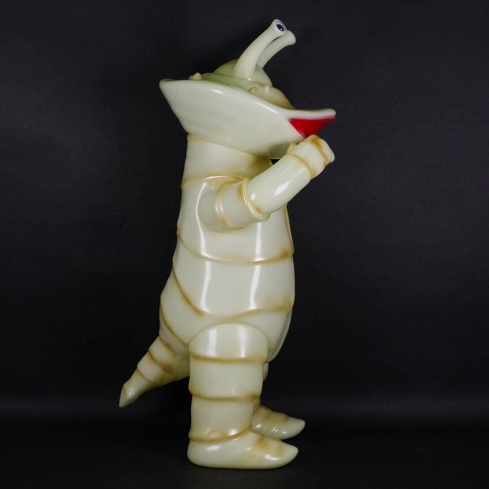 ソフビ/U.S.TOYS ユーエストイズ/Gカネゴン/蓄光｜墓場の画廊ONLINE STORE