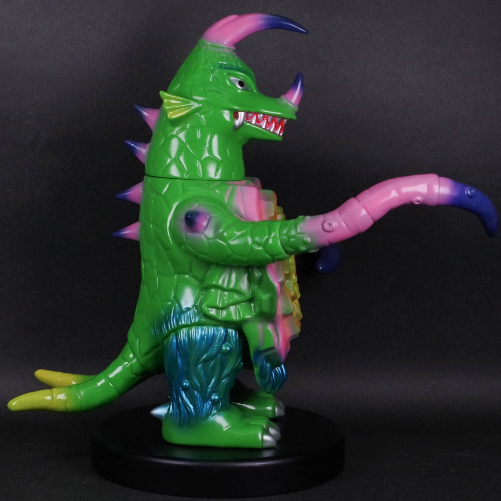 マックストイウルトラ怪獣アストラモンスソフビ