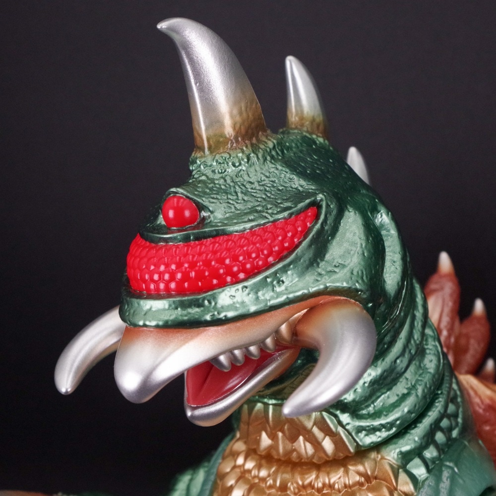 ソフビ/KAIJU SMUGGLER/ゴジラ対メガロ/ガイガン※飛びメガロ付き｜墓場