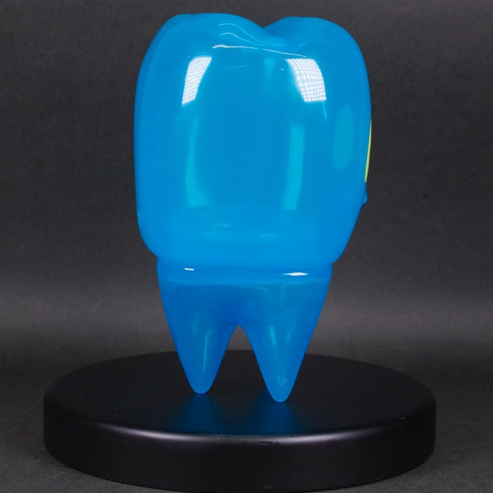 木内歯科医院　臼歯のキューシーちゃん 蓄光　墓場の画廊　限定　ソフビ　sofvi 71TMwMV+JDL._UF350,350_QL50_.jpg