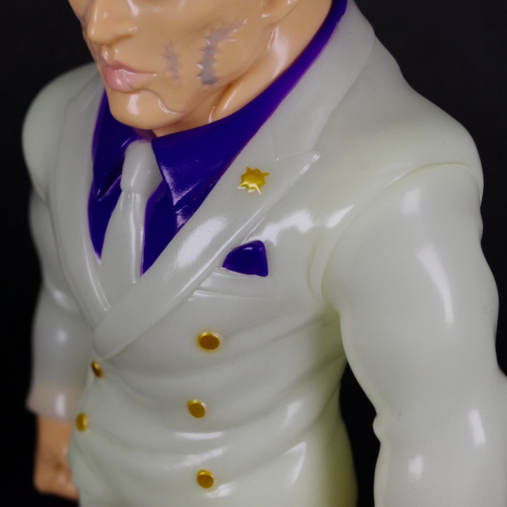 ソフビ/レッドシャーク RED SHARK/花山薫/限定シール付き/蓄光｜墓場の