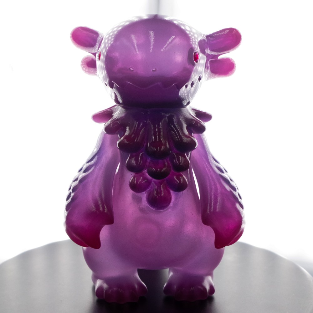 ソフビ/ウパるパ/P-MOMO(墓場の画廊限定Ver.)｜墓場の画廊ONLINE STORE