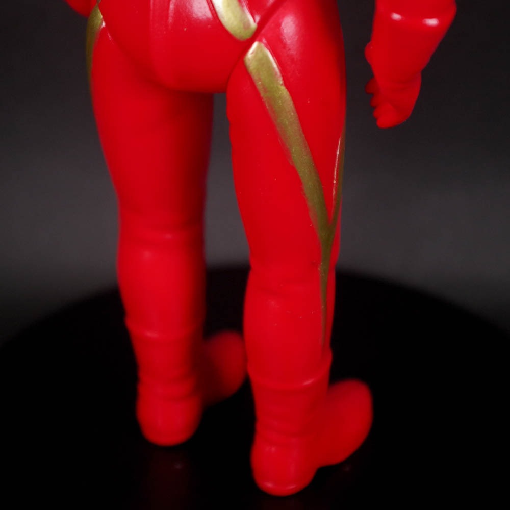 ブルマァク ウルトラセブン(シャンパンゴールド)　ソフビ Amazon.co.jp: ブルマァク S ウルトラセブン シャンパン ゴールド