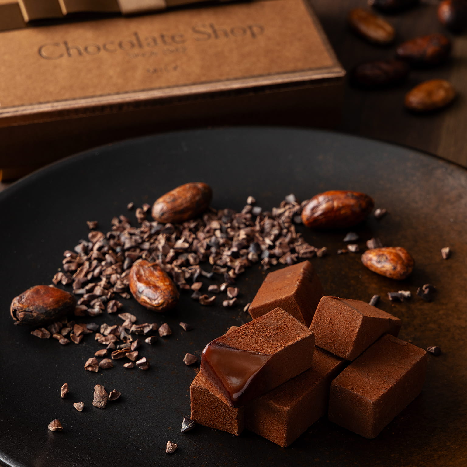 博多の石畳12粒入り（生チョコミルク）