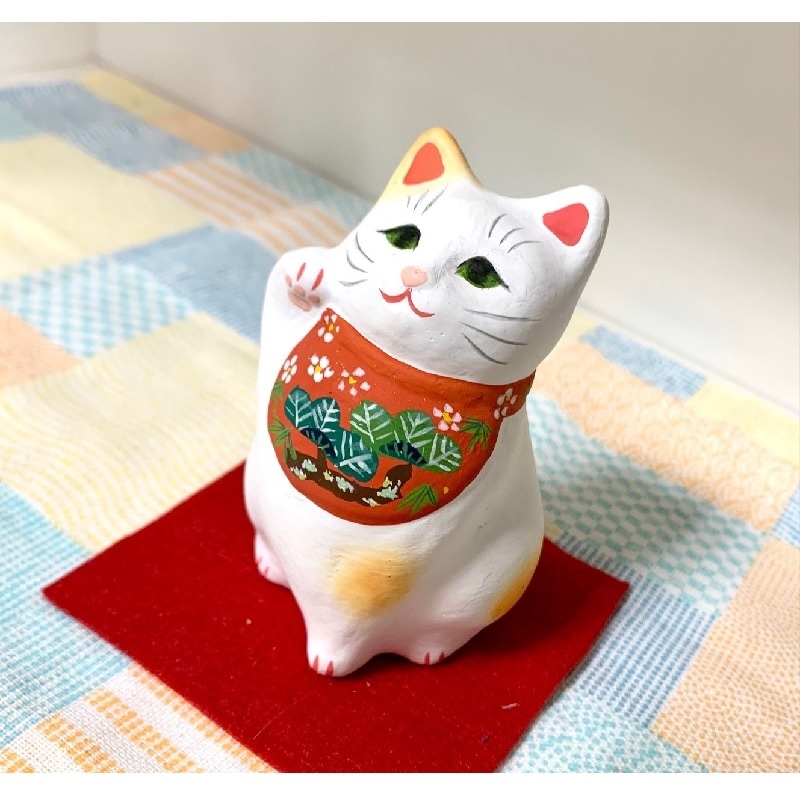 ★お取り寄せ★土人形招き猫・半月まえかけちゃん