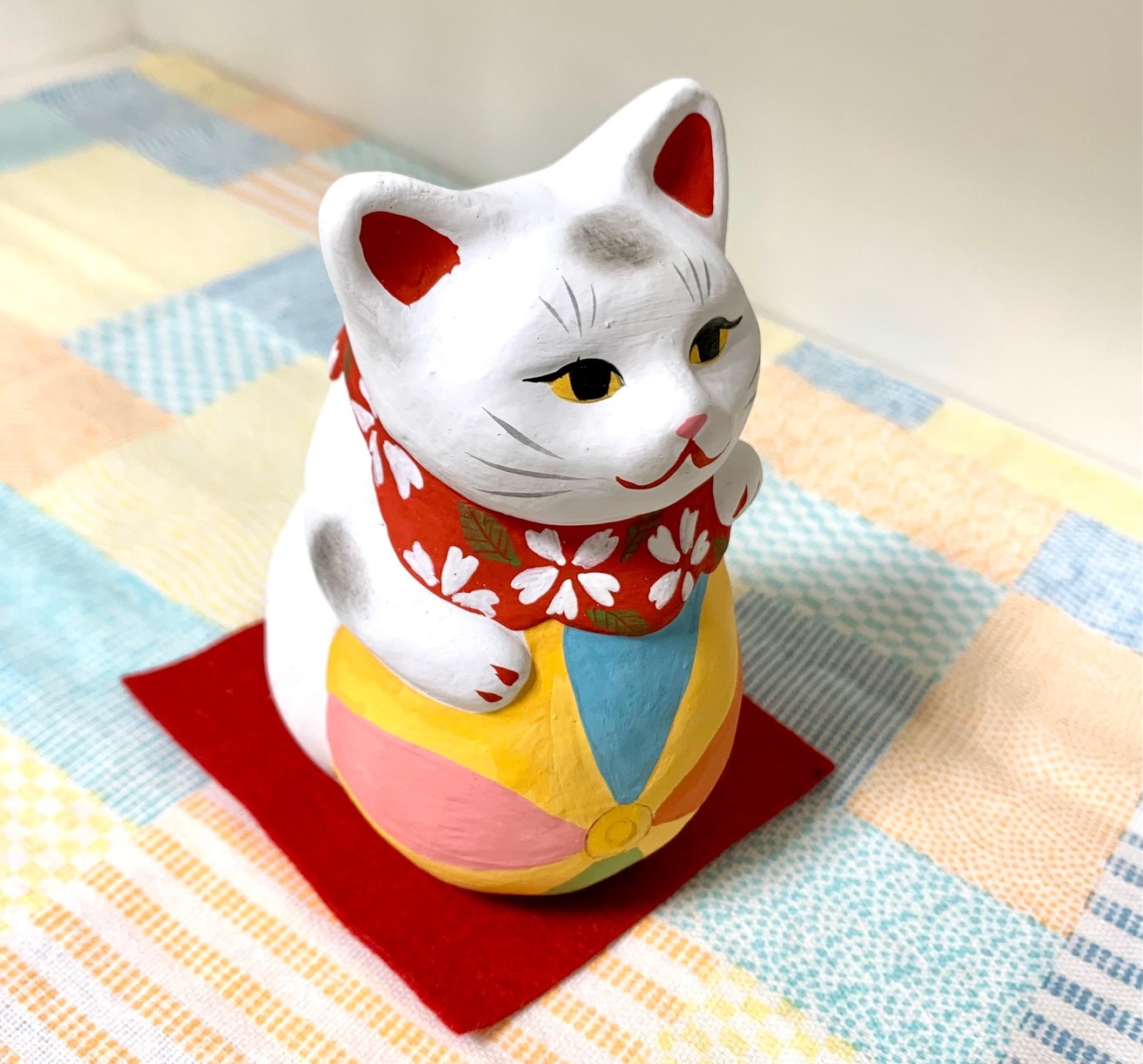 ★お取り寄せ★土人形招き猫・まりちゃん