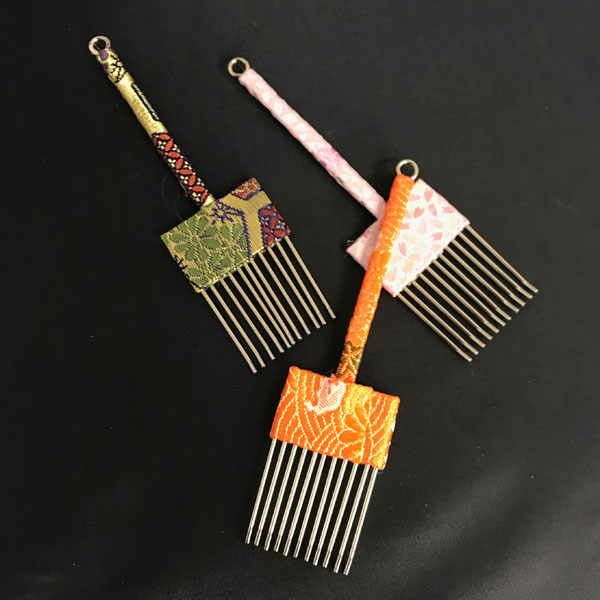 【仏壇お手入れ用品】 灰ならし 金襴 小