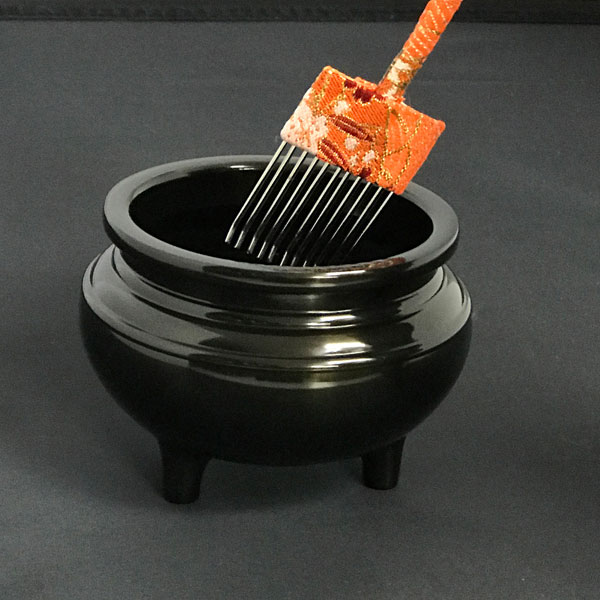 【仏壇お手入れ用品】 灰ならし 金襴 小