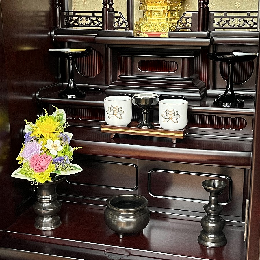 【湯呑】 瀬戸物 白上金ハス (寸5~2寸)