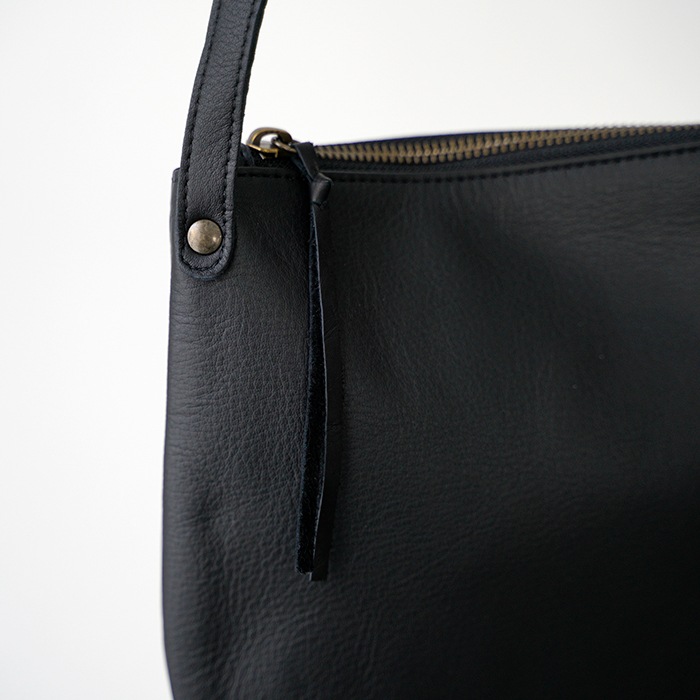 バッグ CLASKA DO Original Pochette Hippo noir CLASKA（クラスカ）｜Pochette Hippo noir - バッグ