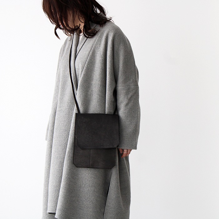 CLASKA "DO" ���饹�� �ɡ� �����å��� Sacoche angle135 22110168 ��ǥ����� �쥶�� �Хå� bag