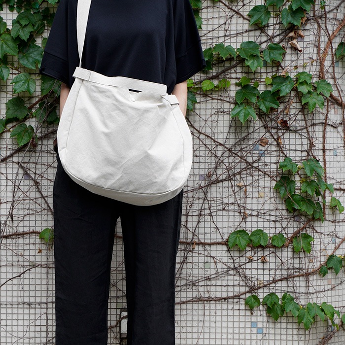 CLASKA ���饹�� HAU �ϥ� �����Х� �������� �Хå� canvas bag "tool tote 1" �����ܥ꡼ ��ǥ�����