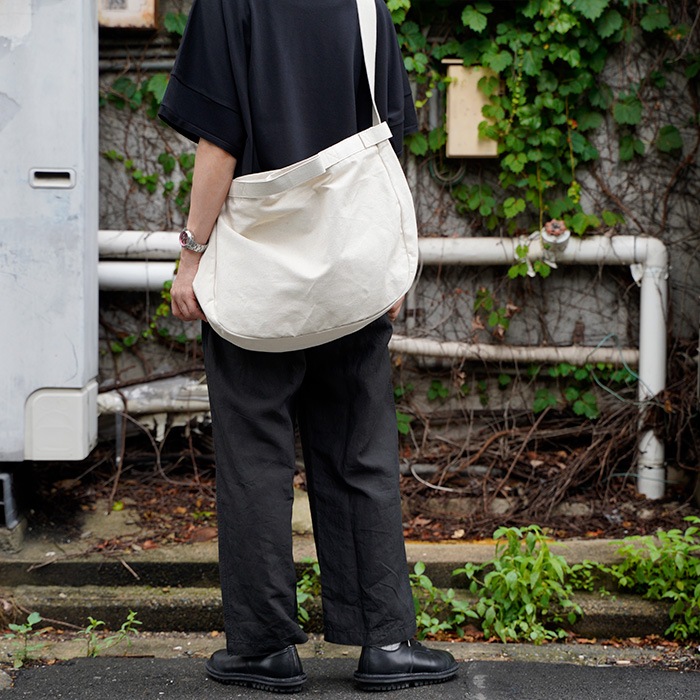 CLASKA ���饹�� HAU �ϥ� �����Х� �������� �Хå� canvas bag "tool tote 1" �����ܥ꡼ ��ǥ�����