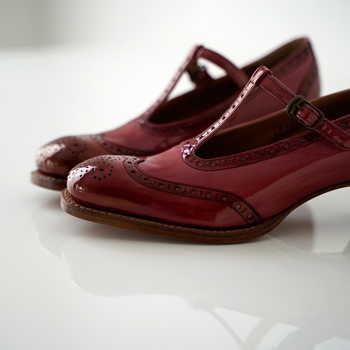 plus by chausser プリュス バイ ショセ Tストラップパンプス PC