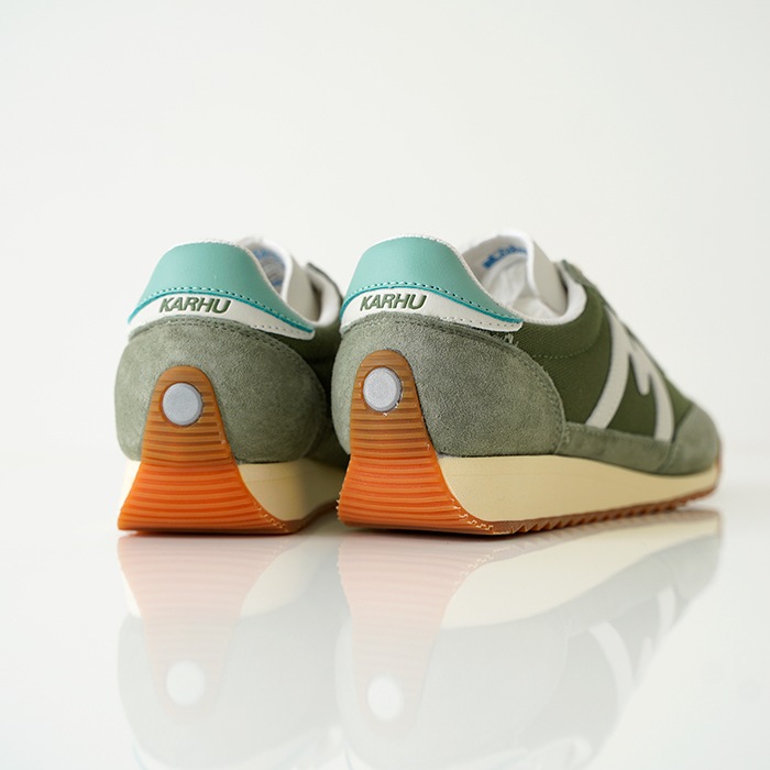 KARHU ����� ���ˡ����� MESTARI 76 �᥹���� tea / lichen ��ǥ����� ��