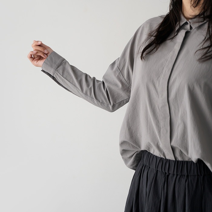 �������२���� �ȥåץ� evam eva cotton shirt ���åȥ� ����� E261T118  ��ǥ�����  ����� �֥饦��