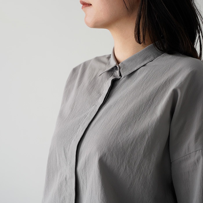 �������२���� �ȥåץ� evam eva cotton shirt ���åȥ� ����� E261T118  ��ǥ�����  ����� �֥饦��