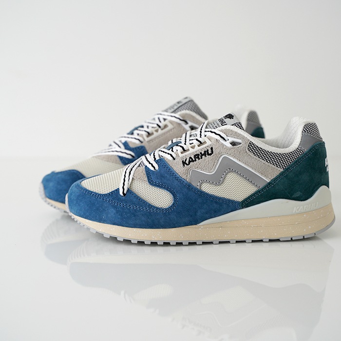 KARHU ����� ���ˡ����� ���󥯥��󥯥饷�å� SYNCHRON CLASSIC cornet blue / silver lining ��ǥ����� ��