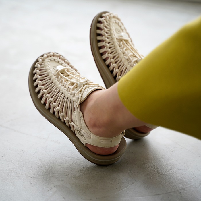 KEEN ������ ���ݡ��ĥ������ UNEEK ��ˡ��� ��ǥ����� �������