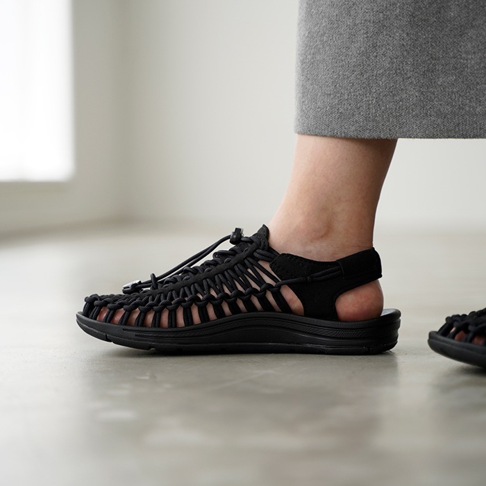 KEEN ������ ���ݡ��ĥ������ UNEEK ��ˡ��� ��ǥ����� �������