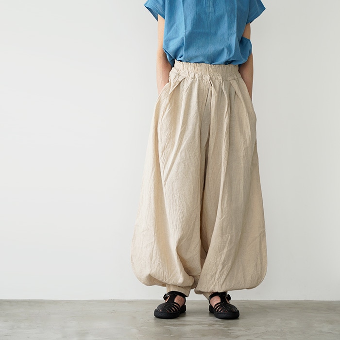 ヂェン先生の日常着 バルーンパンツ スリム S ベージュ ヂェン先生の日常着 バルーンパンツスリム - ANANDASIA