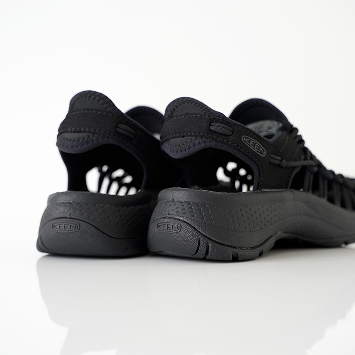 KEEN ������ UNEEK ASTORIA ��ˡ��� �����ȥꥢ �����ȥɥ� ������� ��ǥ�����