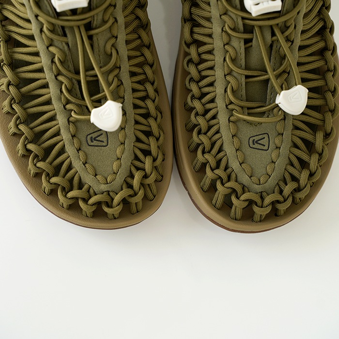 KEEN ������  UNEEK ��ˡ��� martini olive / safari ���ݡ��� �������  ��ǥ����� �������