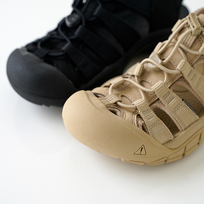 KEEN ������ NEWPORT H2 �˥塼�ݡ��� �������ġ� ���ݡ��� �������  ��ǥ����� �����ȥɥ��������