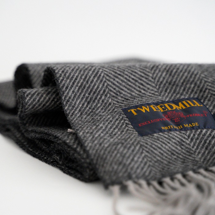 TWEEDMILL �ĥ����ɥߥ� ��Ƚ�֥�󥱥åȥ��ȡ��� Lambwool Knee Rug 50-190 Heringbone  ��ǥ�����