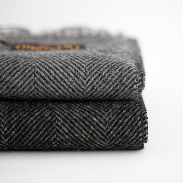 TWEEDMILL �ĥ����ɥߥ� ��Ƚ�֥�󥱥åȥ��ȡ��� Lambwool Knee Rug 50-190 Heringbone  ��ǥ�����