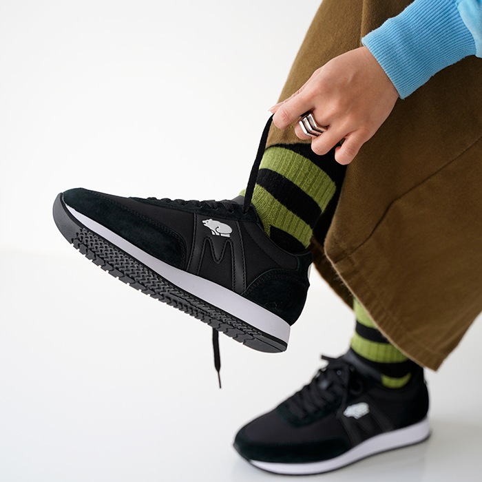 KARHU ����� ���ˡ����� ���˥󥰥��塼�� ALBATROSS ����Хȥ��� black/black ��ǥ����� ���