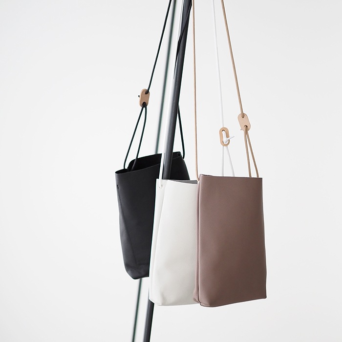 ATELIER 4.5 ���ȥꥨ 4.5 �쥶�������å��� A-004 SACOCHE �����å��� �Хå� ��� ��ǥ�����